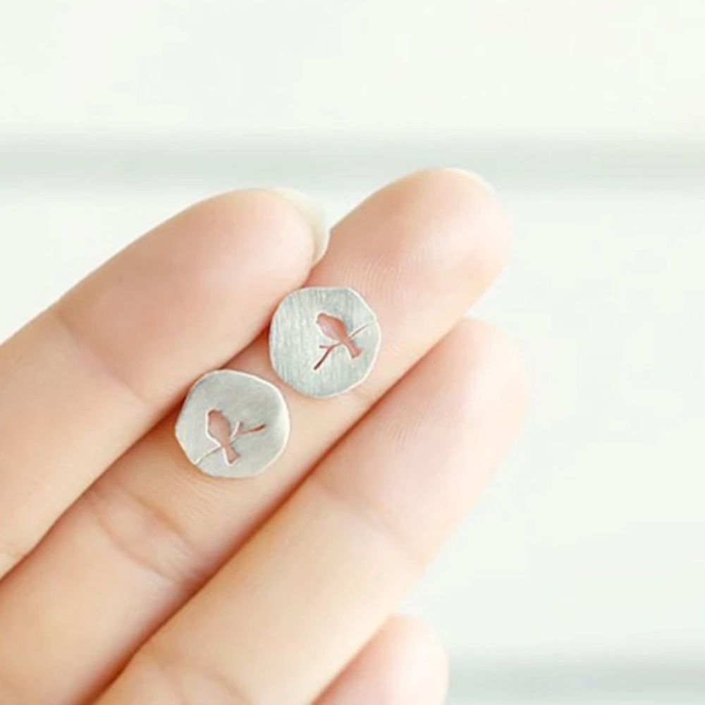 “Tweet” Bird Plate Minimalist Simple Stud Earrings - Picture 5 of 9